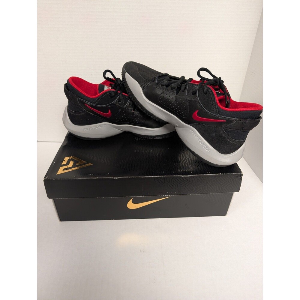 Size 8 - Nike Zoom Freak 2 Bred 2020